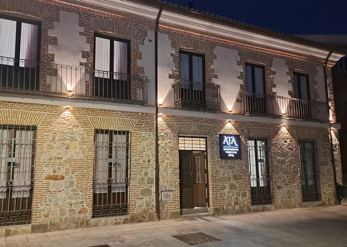 Apartamentos Turisticos Avila Puerta De San Isidro 1-4